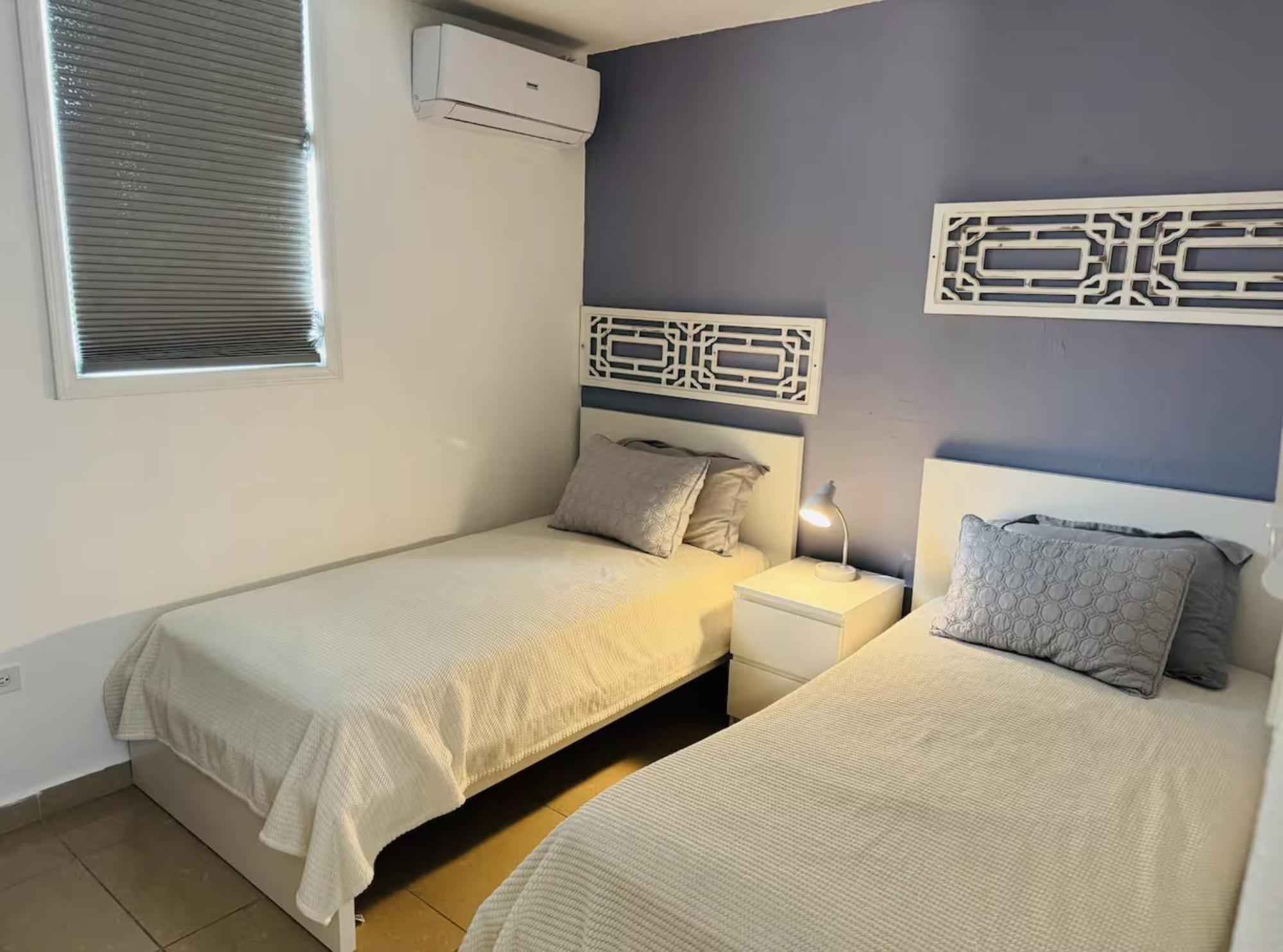 Hollywood Apartments ยาบูโกอา ภายนอก รูปภาพ